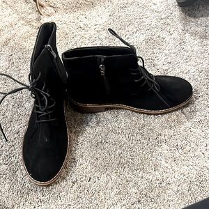 Black zip up booties size 41EU